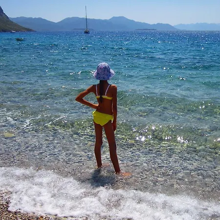 بيت ضيافة Saranda