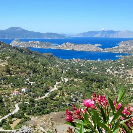 Saranda بيت ضيافة 2*